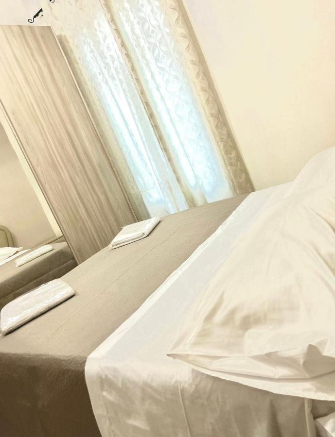 شقة Santa Maria House نابولي المظهر الخارجي الصورة
